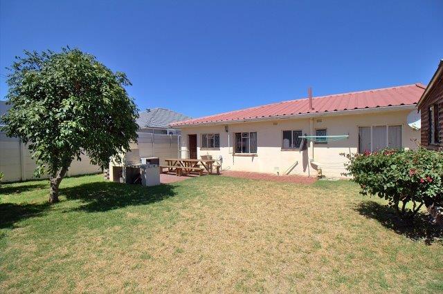 4 Bedroom Property for Sale in Strand North Western Cape